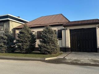Дом, 400 м², 24 сотки