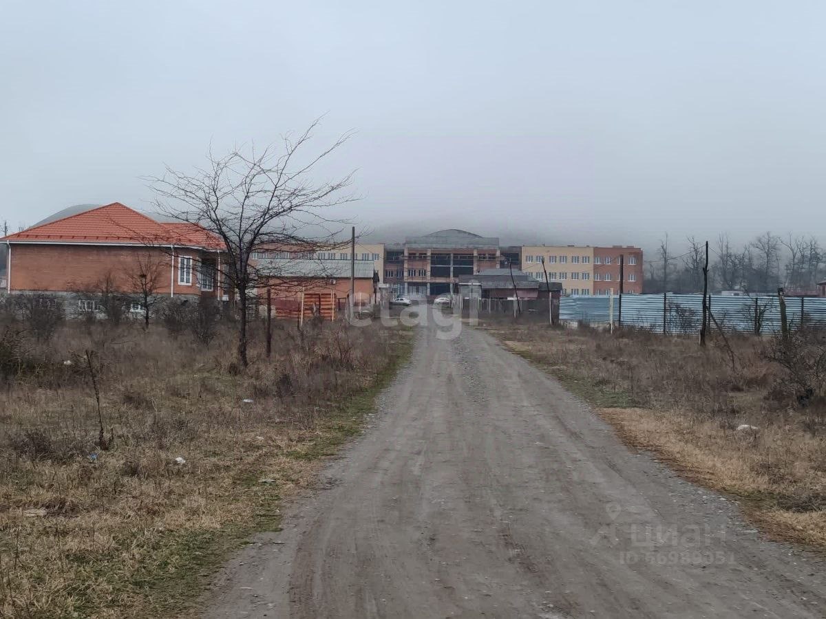 Купить дом в переулке Заводском 3-й в селе Плиево в Назрановском районе —  58 объявлений о продаже загородных домов на МирКвартир с ценами и фото