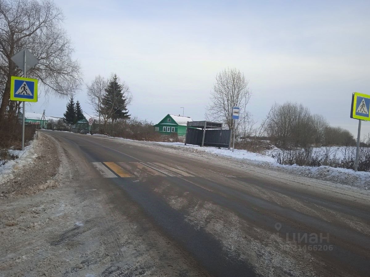 Купить загородную недвижимость в деревне Липицы в Новгородском районе в  Новгородской области — 27 объявлений о продаже загородной недвижимости на  МирКвартир с ценами и фото