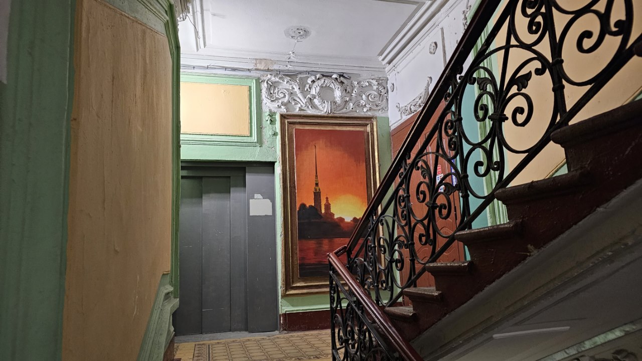 Реставрация квартиры с «бабушкиным»  ремонтом актуальна для зданий, представляющих историческую ценность. Фото: Мир Квартир