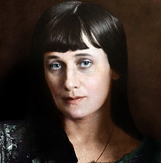 Она родилась в Одессе, но родиной ей стал именно Петербург. Фото: interesnyefakty.ru