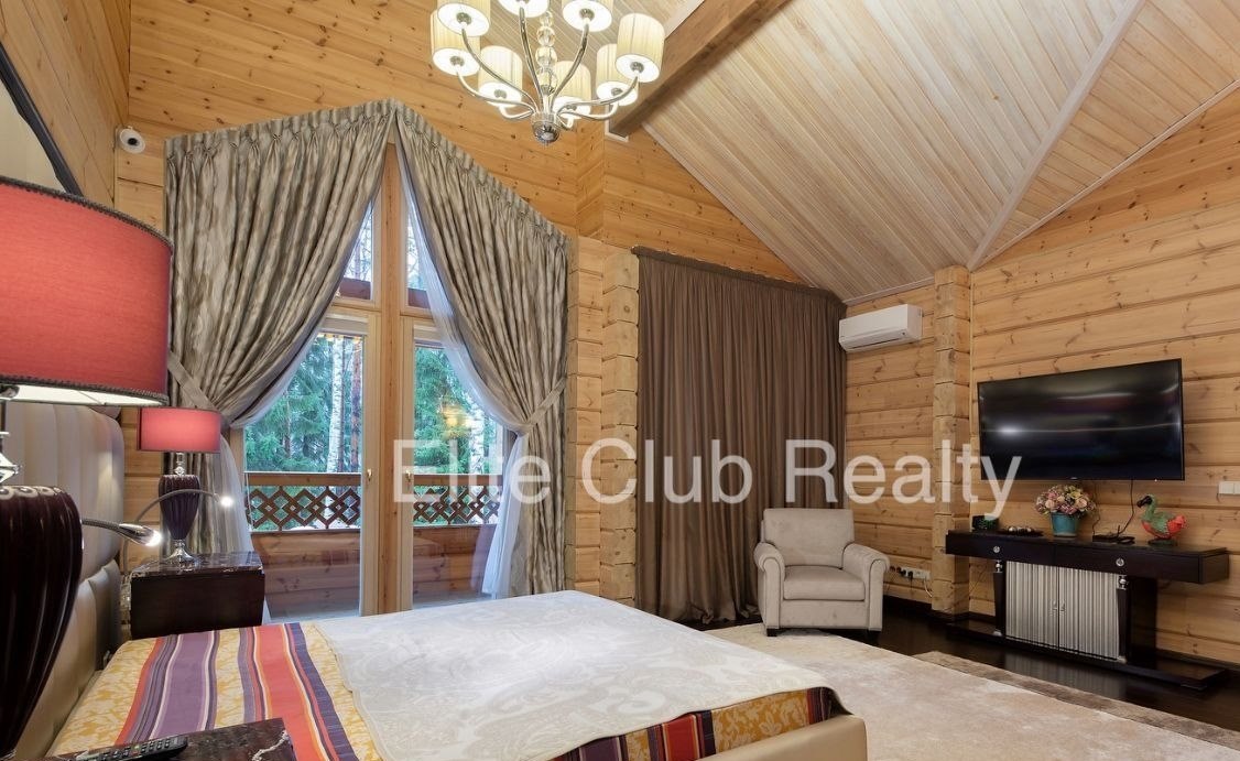 Спальня бомбардира. Фото: Elite Club Realty