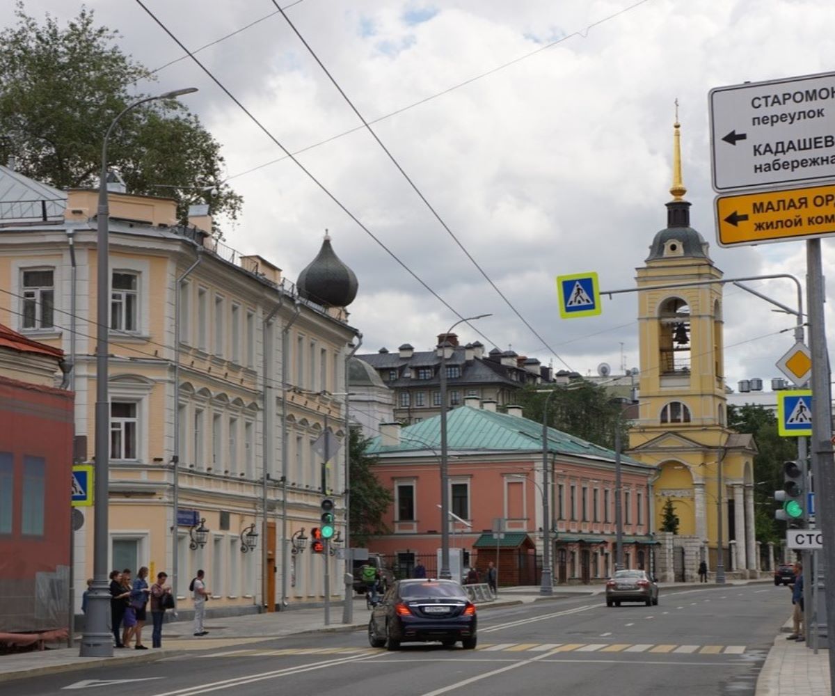 Старомонетный переулок в Москве: какие дома здесь самые старинные, какую  постройку хвалил Корбюзье и где «родился» капитан Врунгель — Обзоры рынка  недвижимости в интернет-журнале МИР КВАРТИР